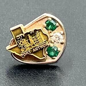 CTO Vintage City of Port Arthur Texas Oil 10k Emerald and Diamond Lapel Pin